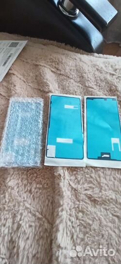 Мобильные телефоны на запчасти