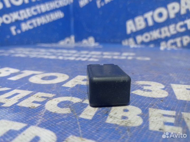 Реле Mitsubishi Pajero 2 внедорожник 4M40 1998