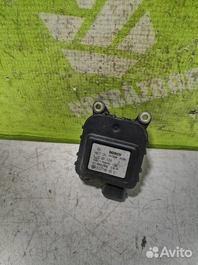 Моторчик заслонки отопителя Ауди А6 С5