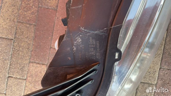 Фары mitsubishi pajero 4