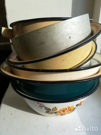 Эмалированные тазы и тазики СССР