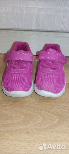 Кроссовки для девочки