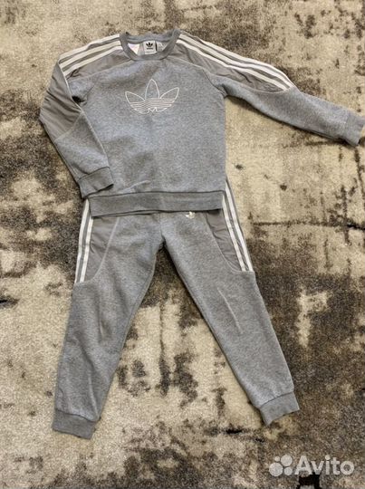 Спортивный костюм Adidas р.128-134