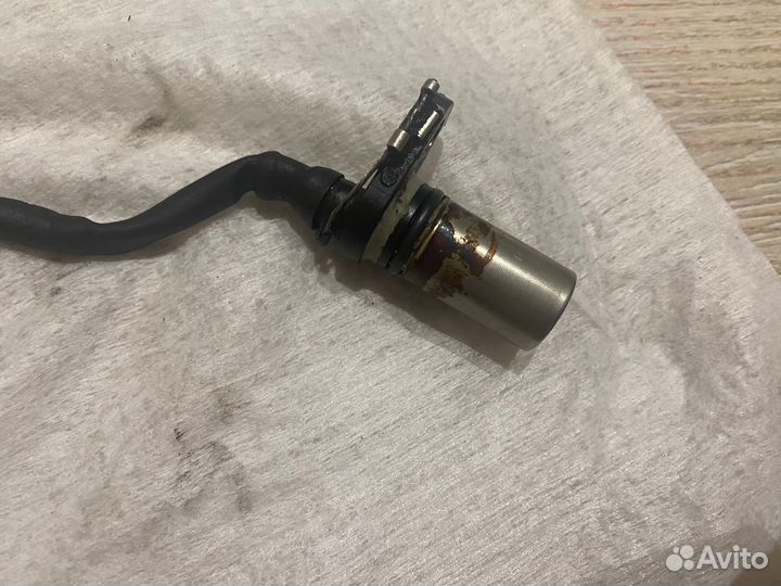 Датчик положения коленвала Toyota Camry 2 AZ FE