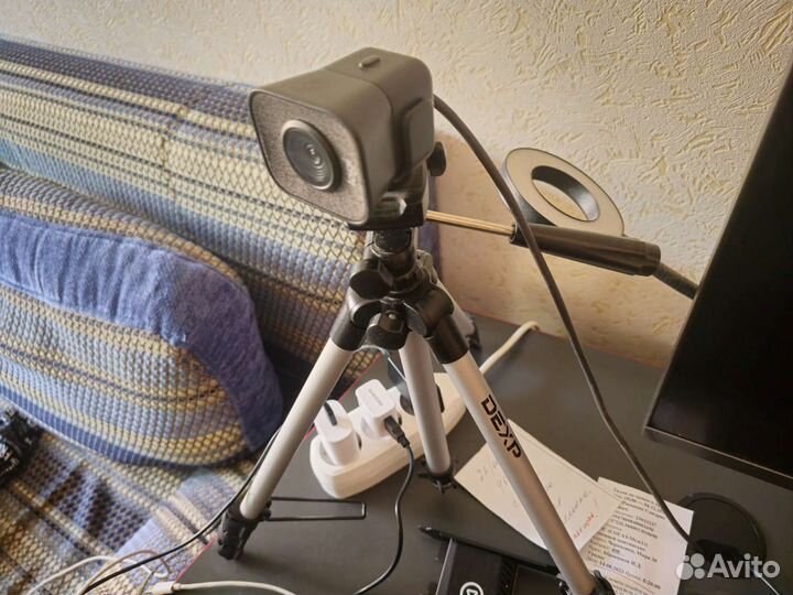 Logitech streamcam со штативом