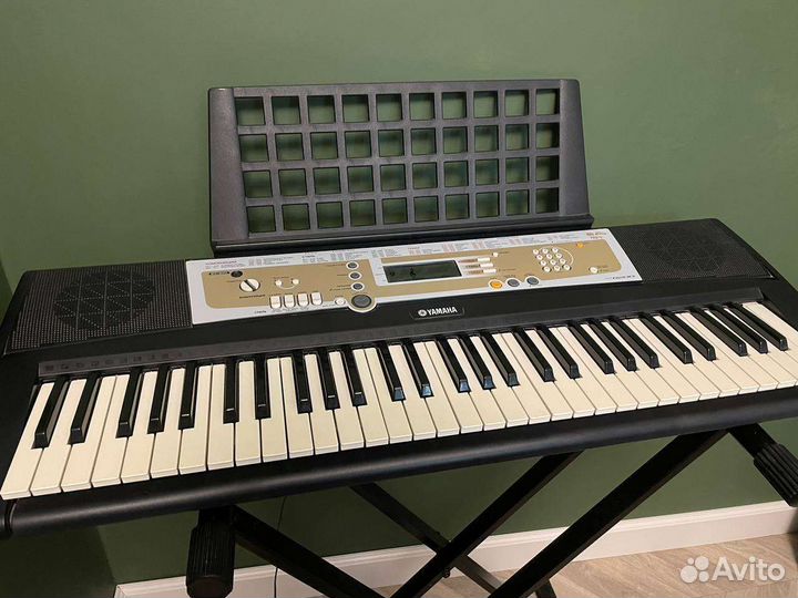 Синтезатор yamaha psr r200