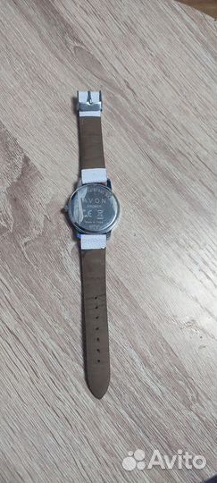 Часы наручные женские