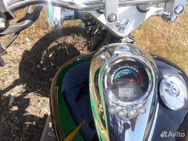 Продам мотоцикл лифан LF 250 -В