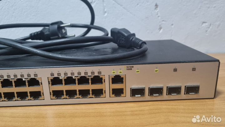 Коммутатор D-Link DES-1210-28/ME