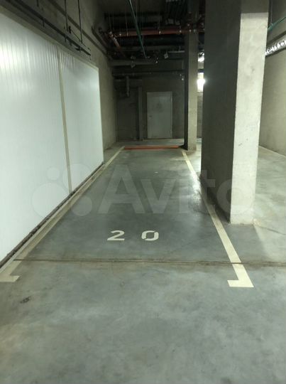 Машиноместо, 18 м²