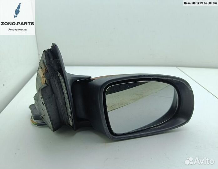 Зеркало наружное правое на Opel Omega B