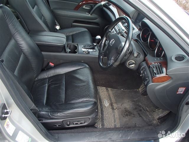 Уплотнитель двери Honda Legend KB1 J35A