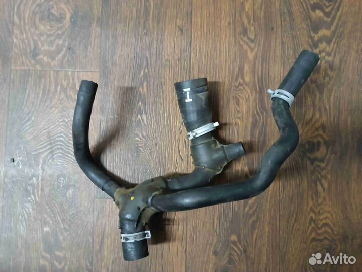 Патрубок радиатора