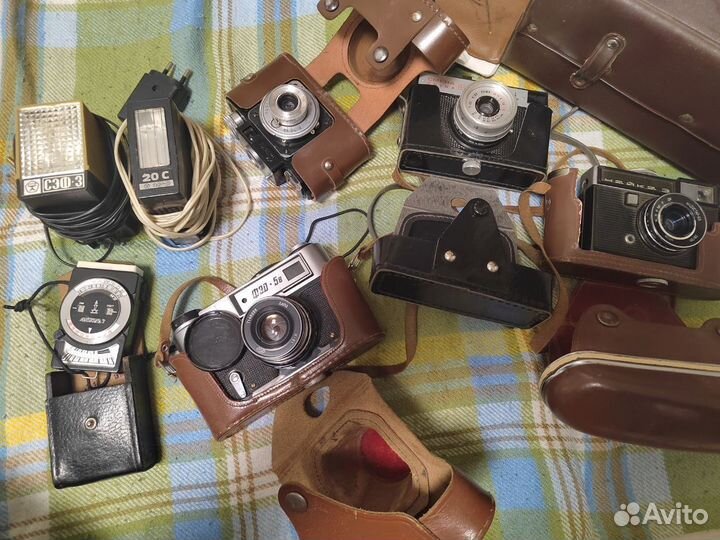 Пленочные фотоаппараты, объективы, вспышки