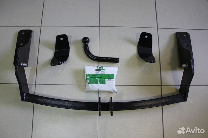 Новый Фаркоп toyota RAV 4 2013-2019