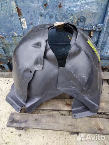 Подкрылки передние на Весту