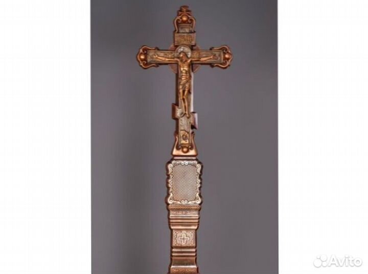 Крест на могилу с цветником