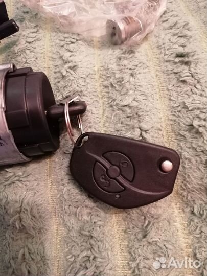 Замок зажигания ваз 2123 новый с личинками