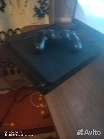 Игровая приставка ps4 с играми