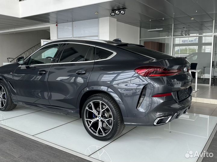 BMW X6 3.0 AT, 2022