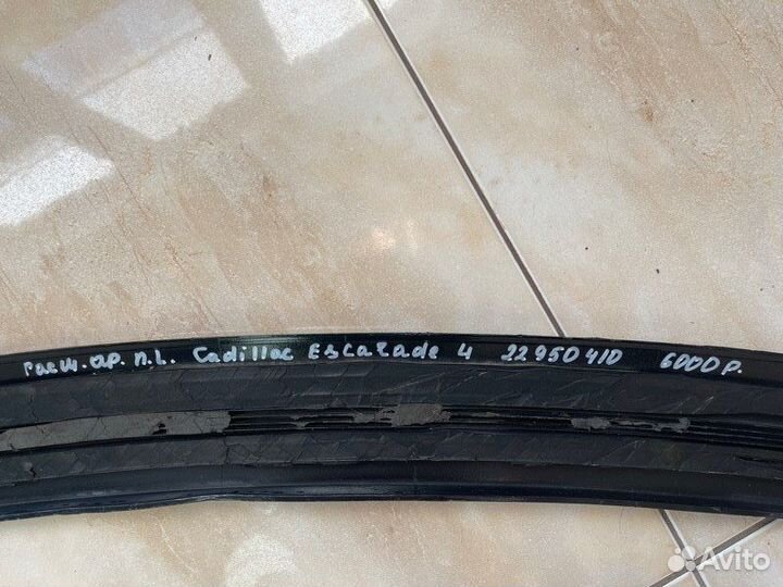 Расширитель крыла передний левый Cadillac Escalade