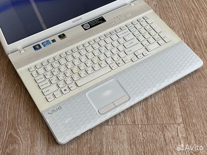 17.3/I3 2330M/410M 1GB/6GB/640GB