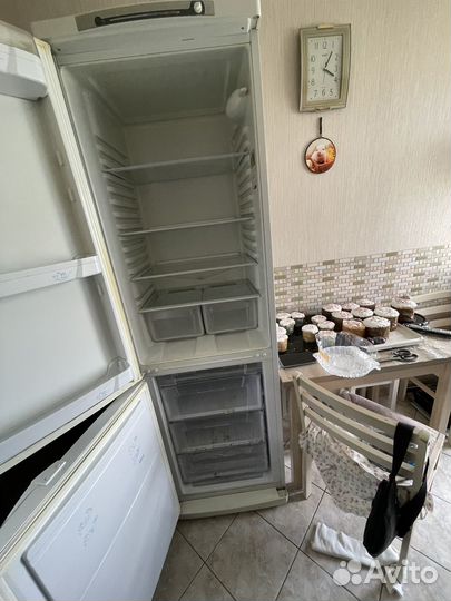 Холодильник indesit