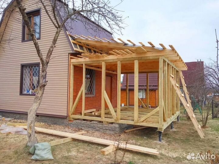 Строительная бригада. Фундамент / Кровля