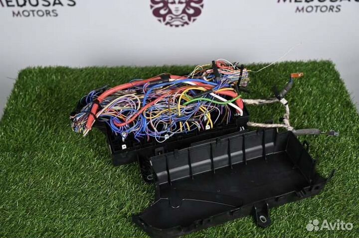 Блок предохранителей Jaguar F-Pace JGA 2016