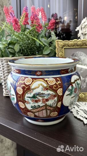 Элегантное кашпо в стили Имари