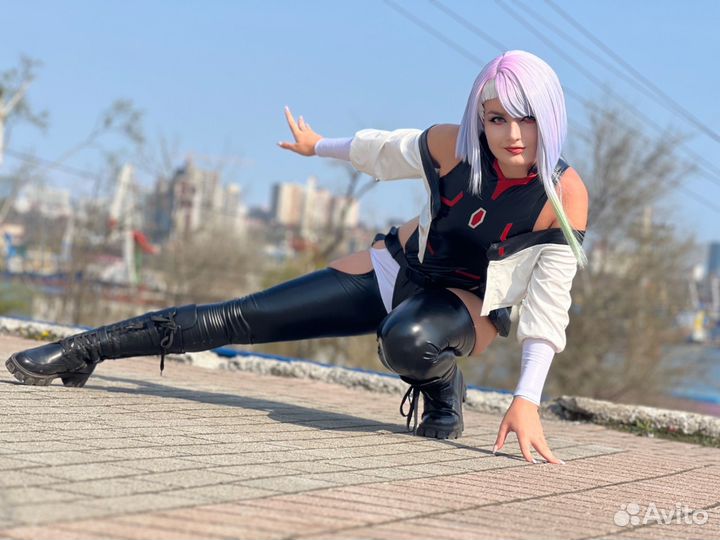 Косплей на Люси из киберпанка
