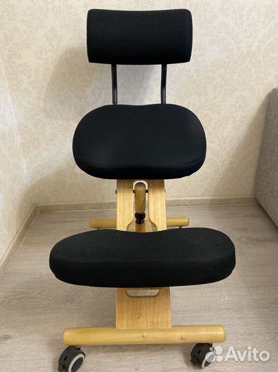 Коленный стул со спинкой, smartstool деревянный