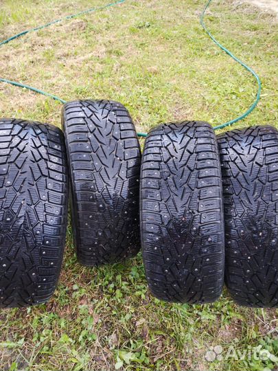 Nordman 7 215/50 R17