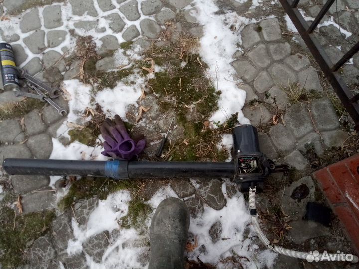 Ремонт секционных ворот и шлагбаума