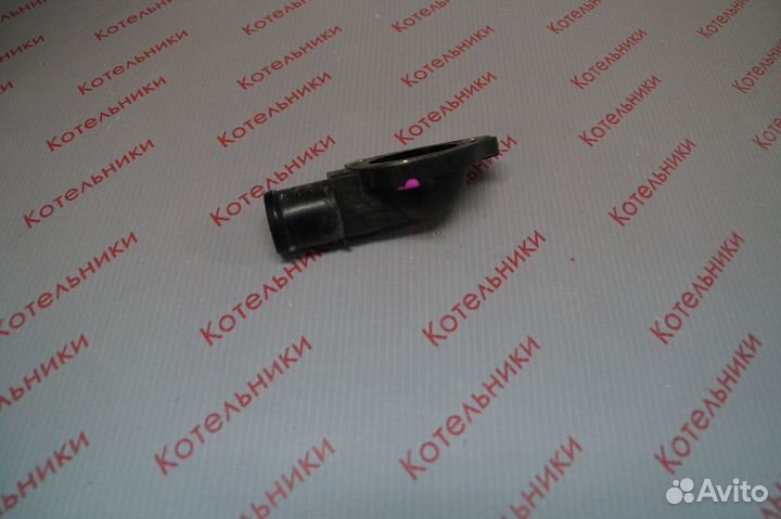 Nissan 13049-9F600 Крышка термостата