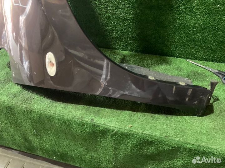 Крыло переднее правое Nissan Tiidda C11