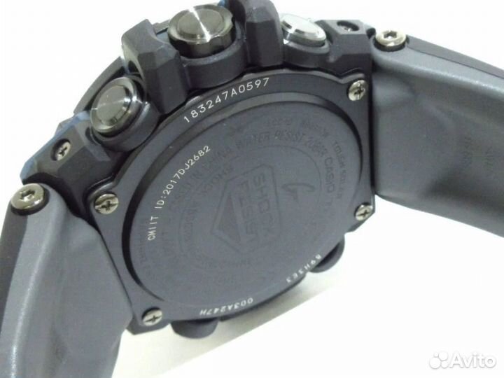 Часы Casio G-Shock GST-B100XB-2A новые с гарантией