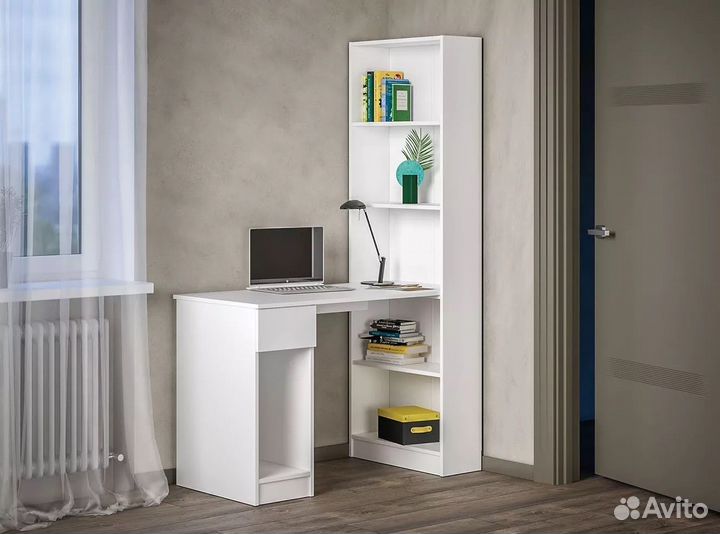 Письменный стол со стеллажом