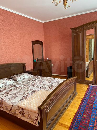 Дом 146 м² на участке 4 сот.