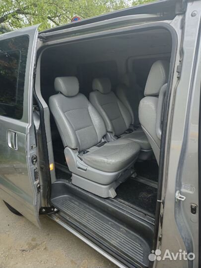 Hyundai Grand Starex 2.5 AT, 2017, 90 000 км