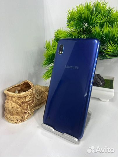 Samsung Galaxy A10, 2/32 ГБ