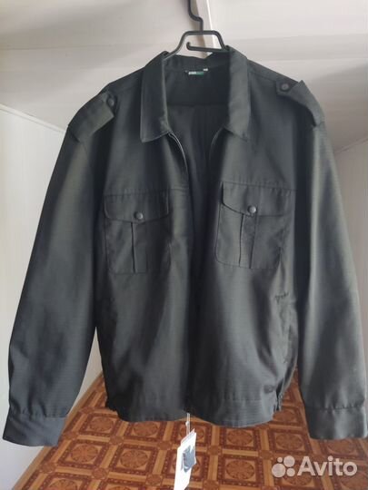 Черная форма охранника