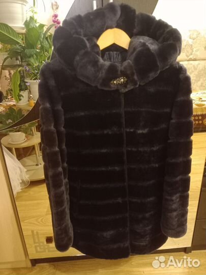 Полушубка мутоновая с капюшоном 44 46