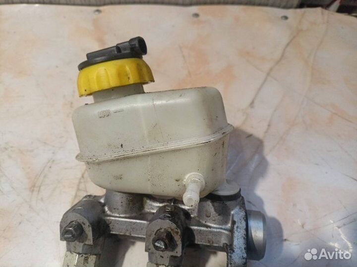 Главный тормозной цилиндр Заз Sens 2007