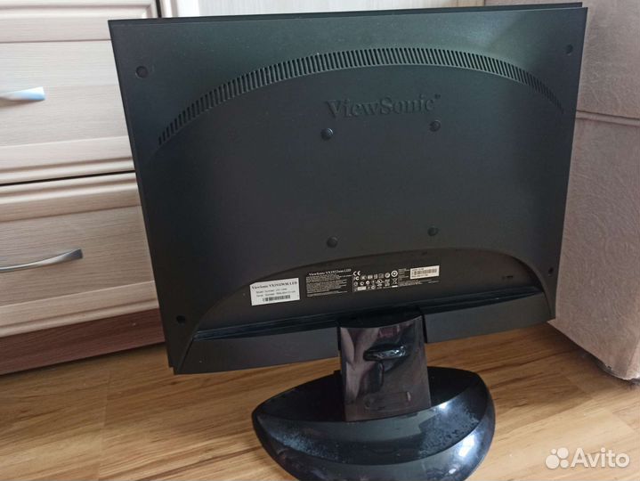 Монитор диагональ 19 (View Sonic VX 1932 wm-LED)