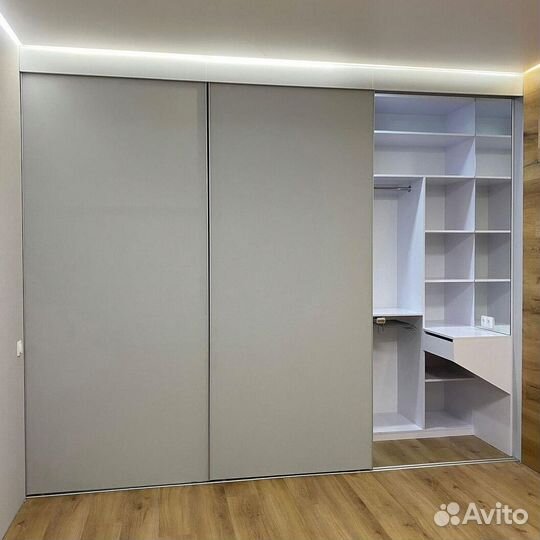 Шкаф купе стиль IKEA