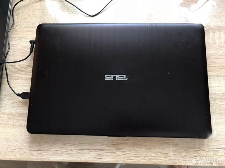 Ноутбук asus vivobook