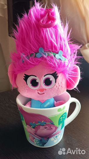 Игрушка в кружке магнит