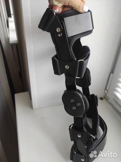 Ортез для коленного сустава