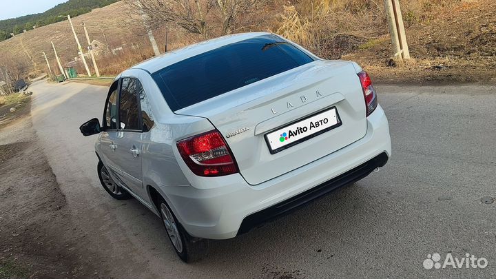 LADA Granta 1.6 МТ, 2020, 175 000 км